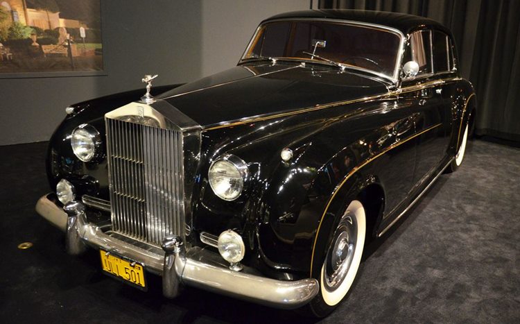 1960-Rolls-Royce-Phantom-V